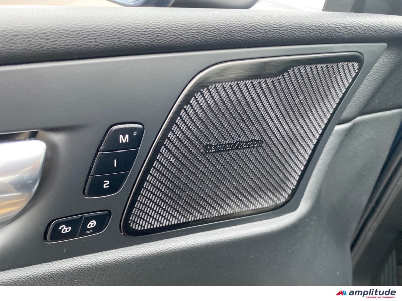 VOLVO XC60 B4 AdBlue 197ch Ultimate Style Chrome Geartronic