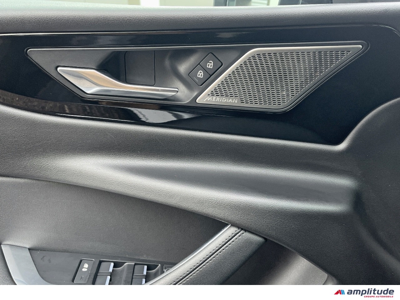 JAGUAR XE D200 MHEV R-Dynamic Black BVA8