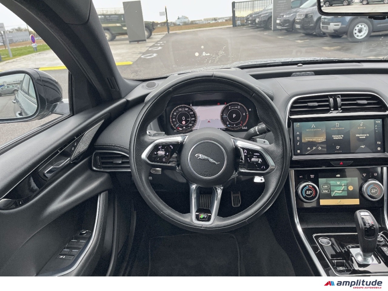 JAGUAR XE D200 MHEV R-Dynamic Black BVA8