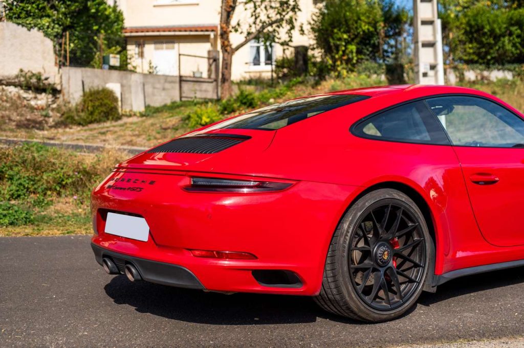Porsche 911 Carrera 4 Coupé 3.0i 450 GTS PDK