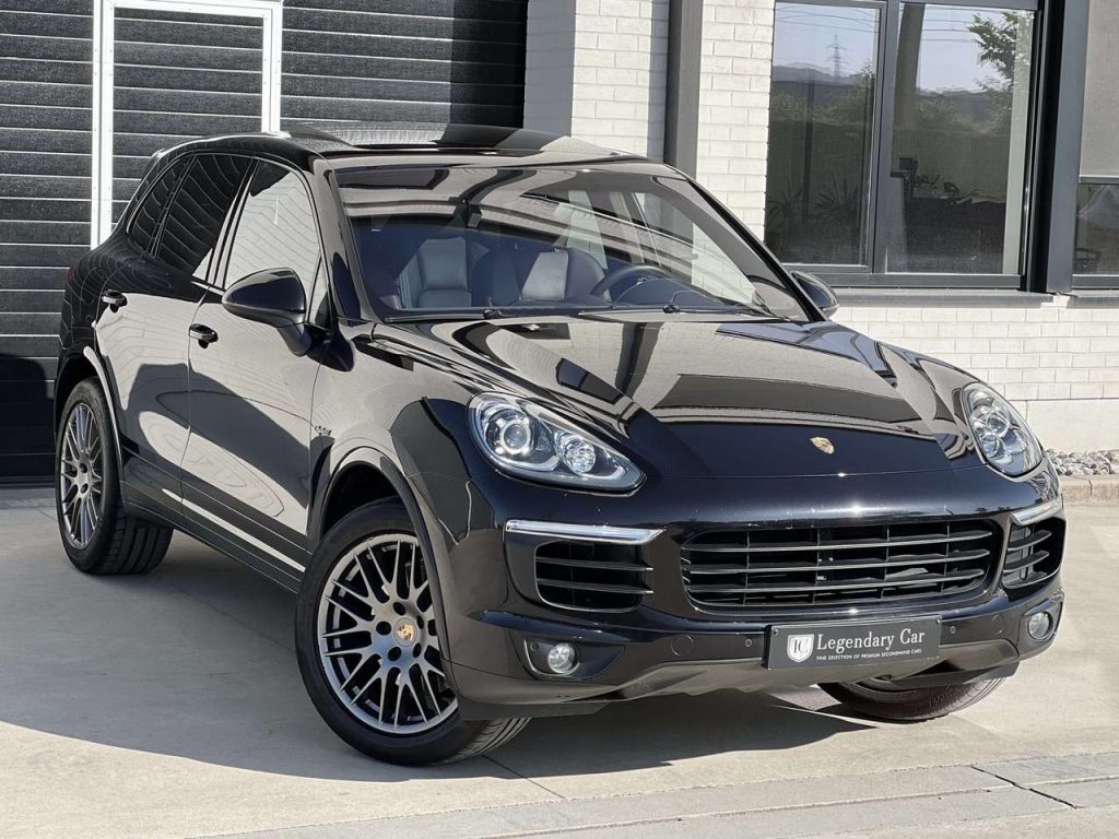 Porsche Cayenne E-HYBRID 3.0i V6 PHEV S  Platinum Edition