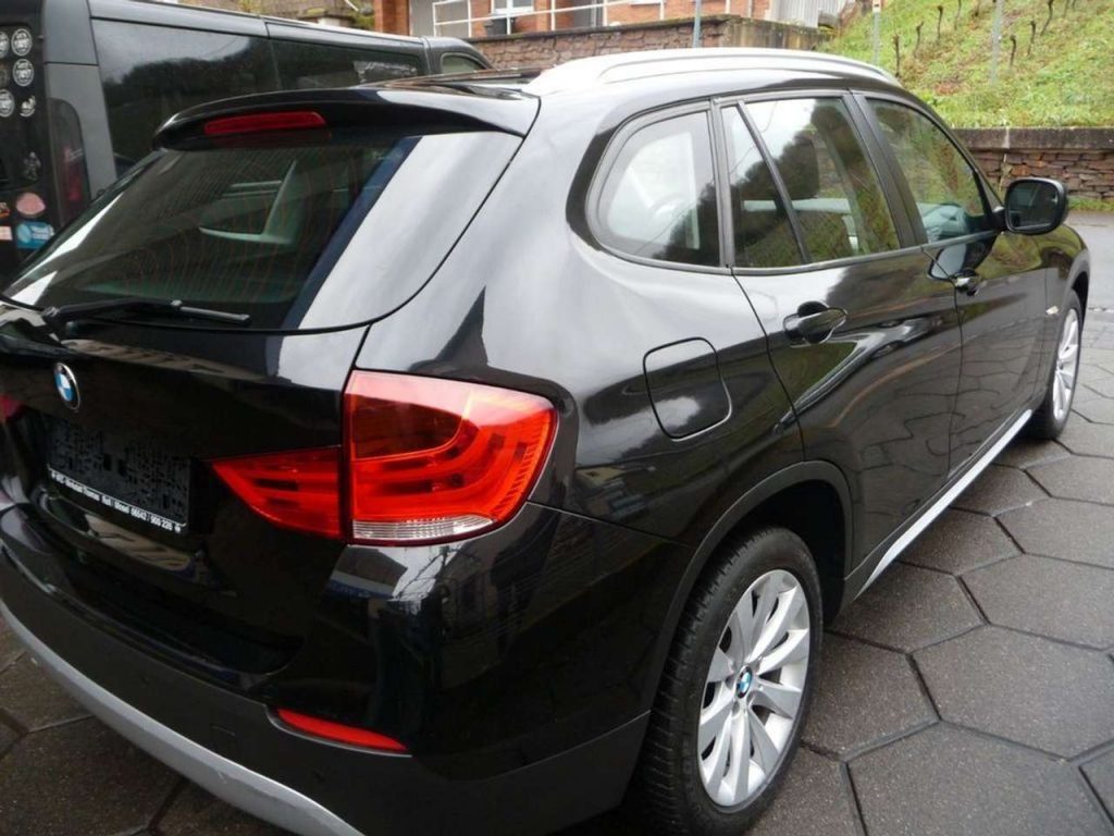 BMW X1 sDrive18i - SIEGES CH - AUTO - 2012 - 68500 KM - 1