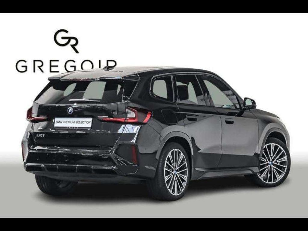 BMW iX1 / i xDrive30