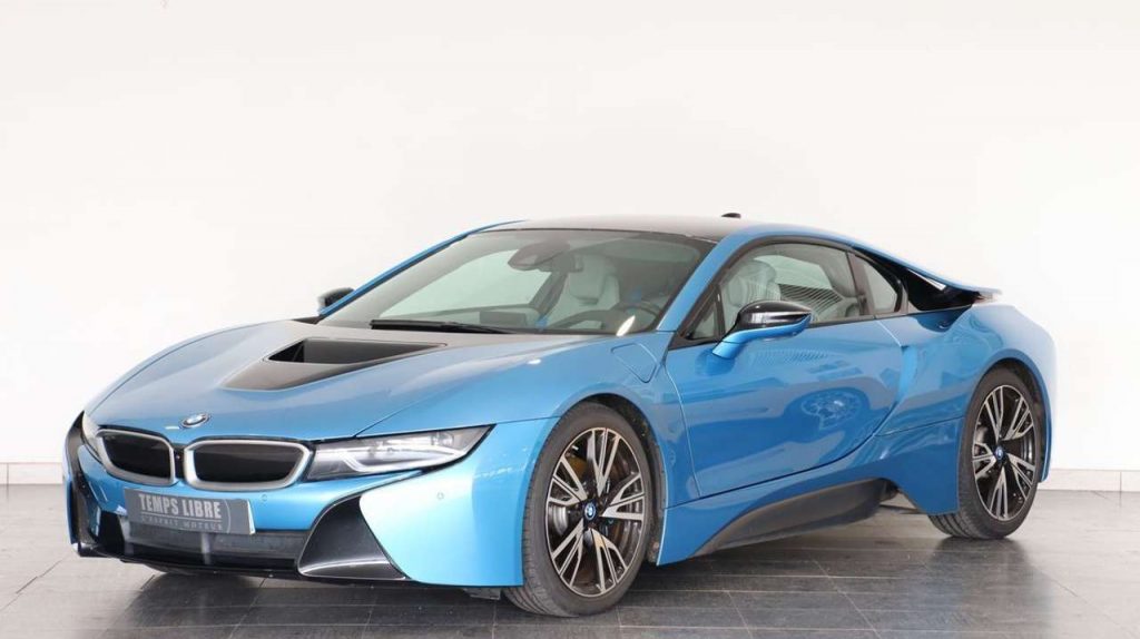 BMW i8 pure impulse
