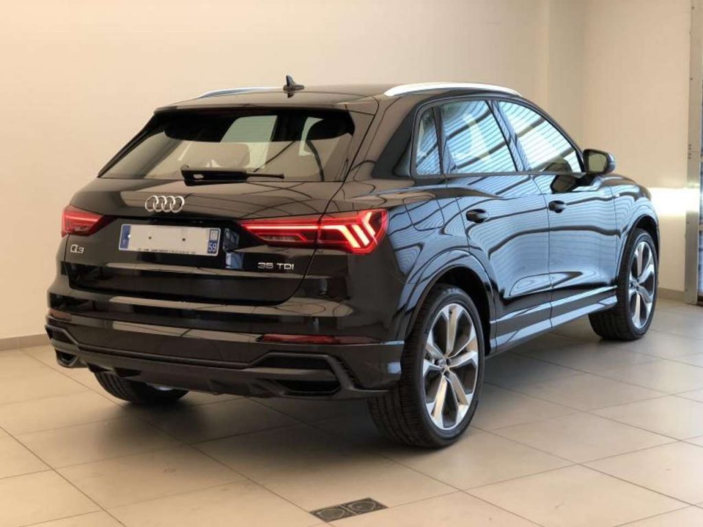 Audi Q3 35 tdi 150 ch s tronic s line