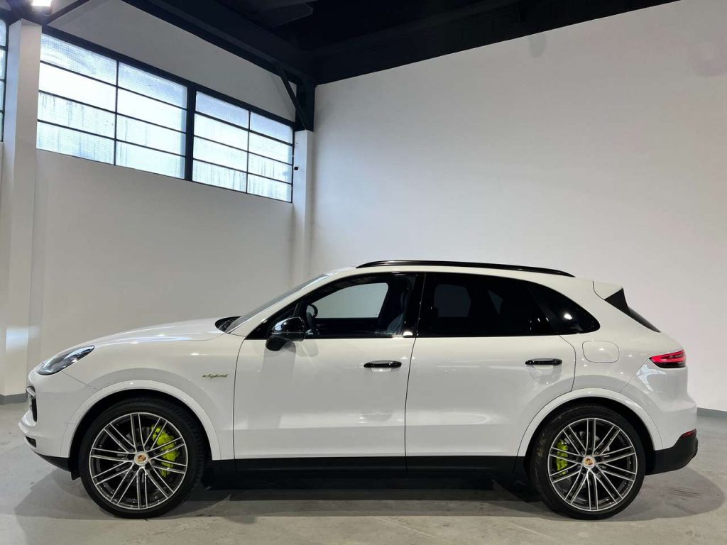 Porsche Cayenne III 3.0 V6 E-HYBRID 462CH