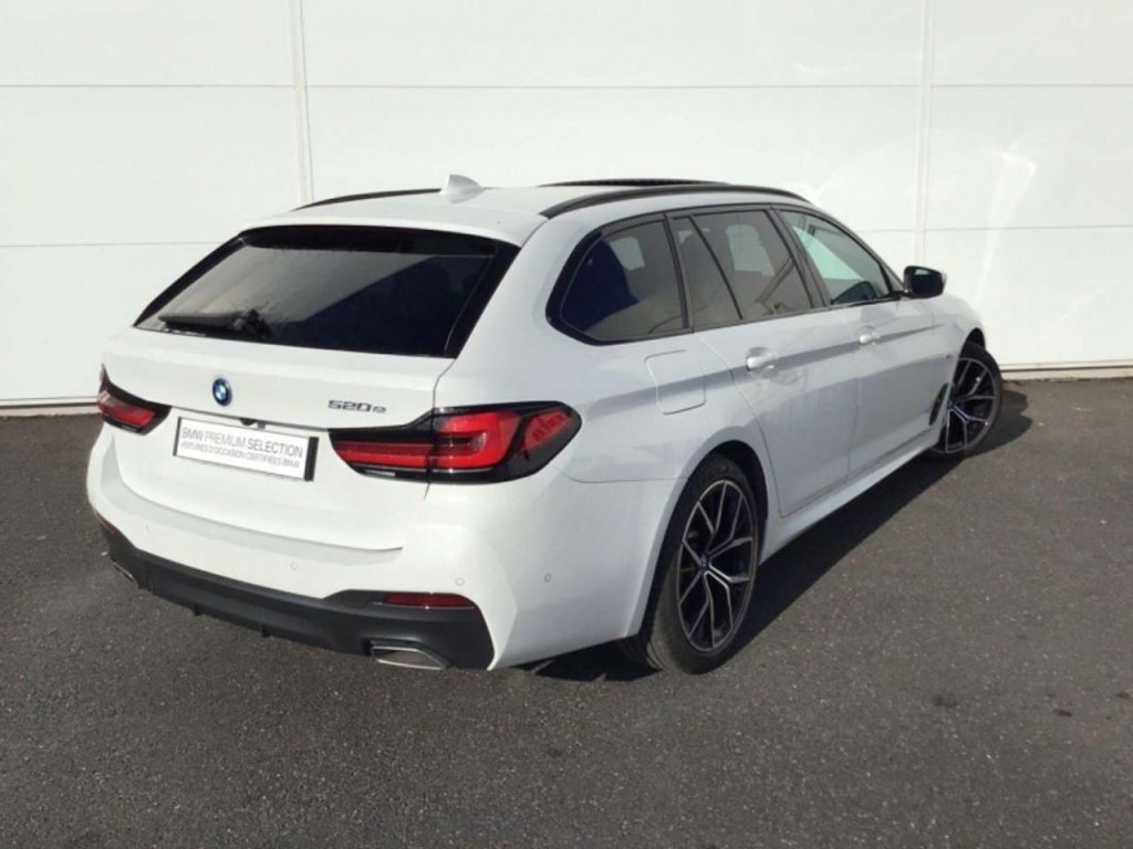 BMW 520 520eA 204ch M Sport Steptronic
