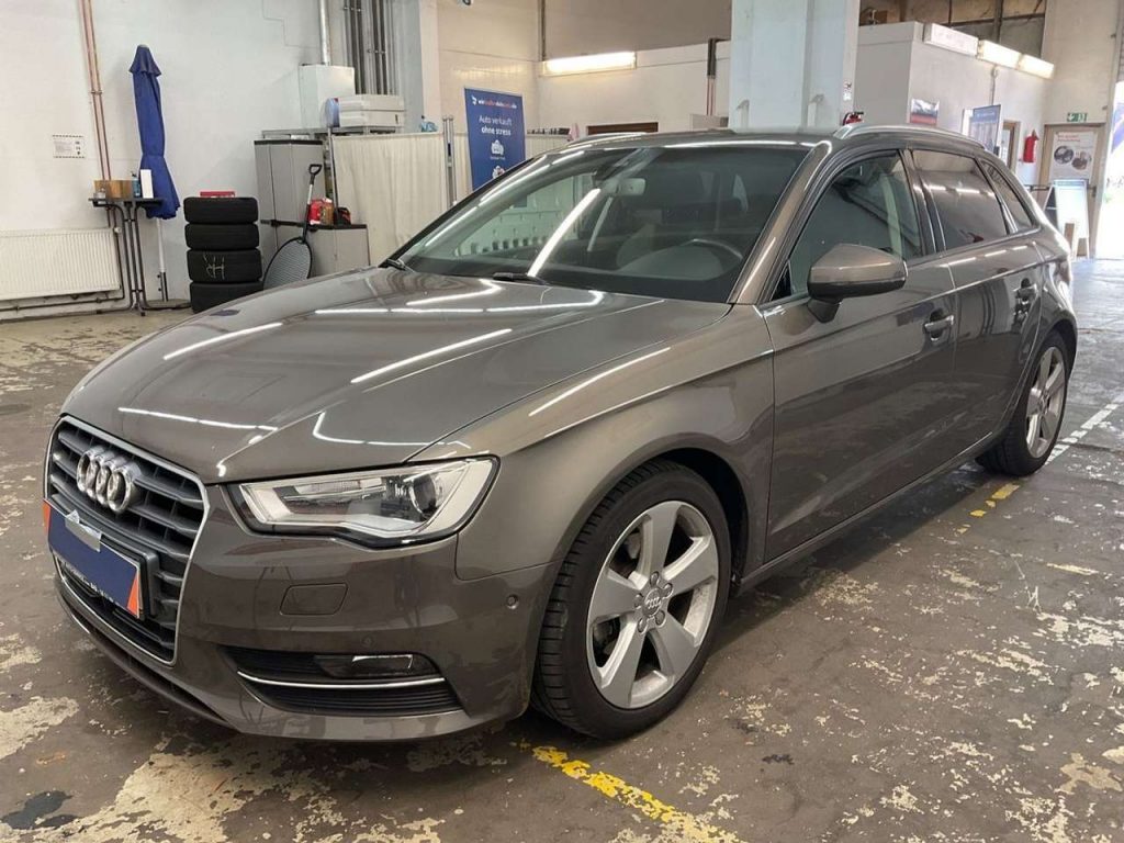 Audi A3 2.0 TDI 150CH FAP AMBITION S TRONIC 6