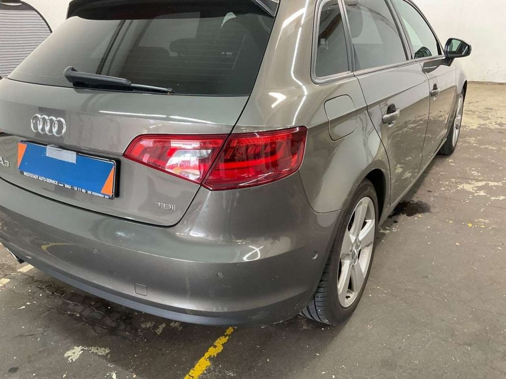 Audi A3 2.0 TDI 150CH FAP AMBITION S TRONIC 6