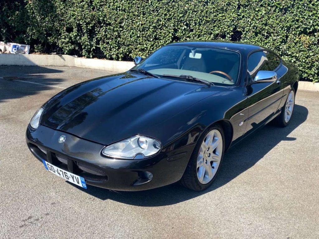 Jaguar XK8 JAGUAR XK8 COUPE 4.0 BVA