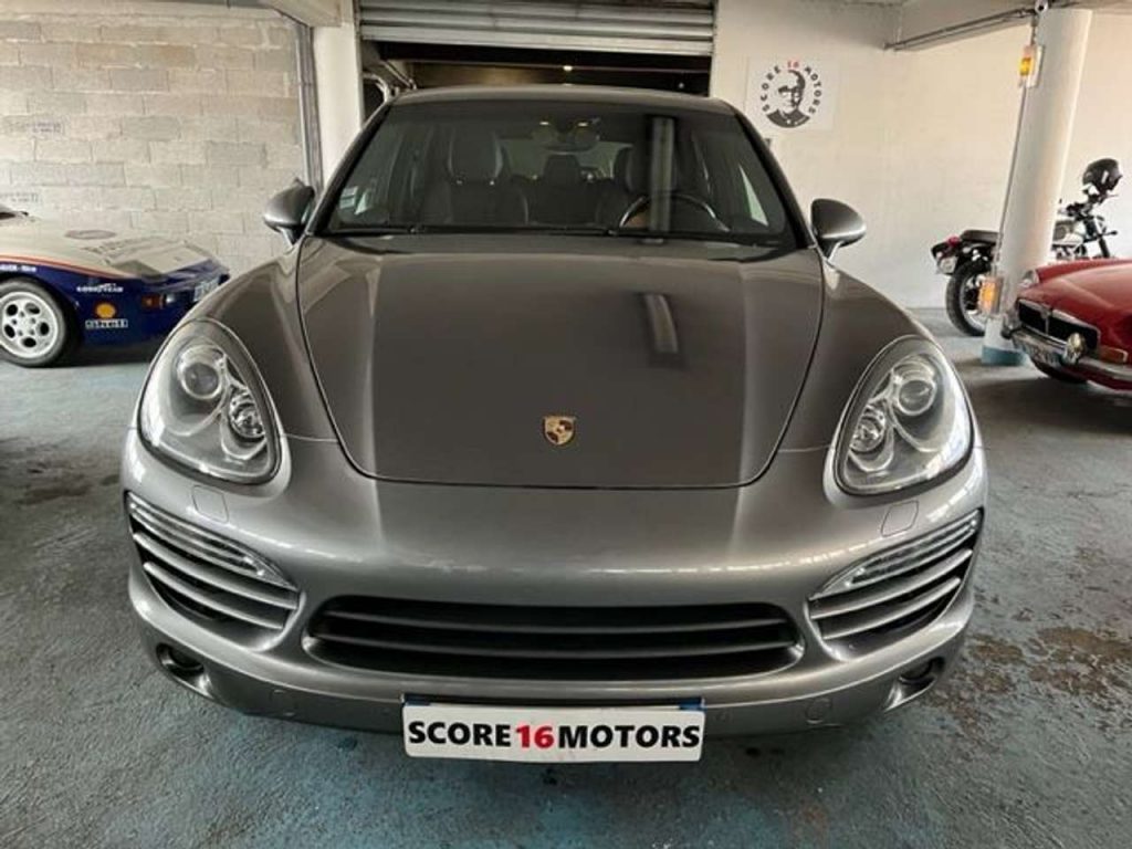 Porsche Cayenne PLATINUM EDITION V6 3.0 TDi Tiptronic 245cv