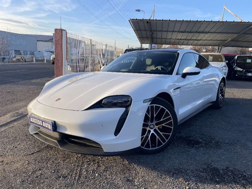 Porsche Taycan performance plus