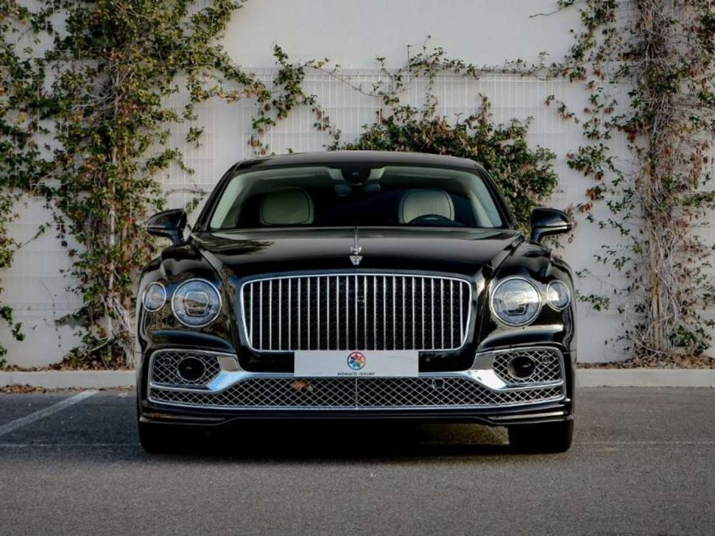 Bentley Flying%20Spur V8 4.0L 550ch Azure