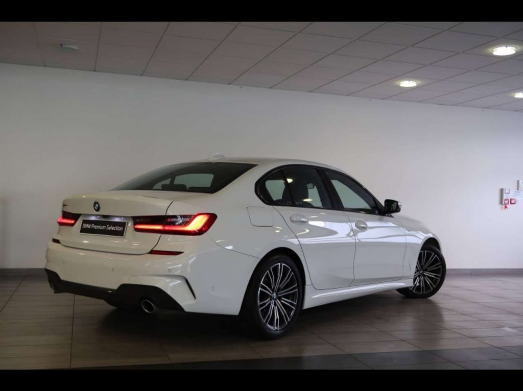 BMW 320 320dA MH xDrive 190ch M Sport