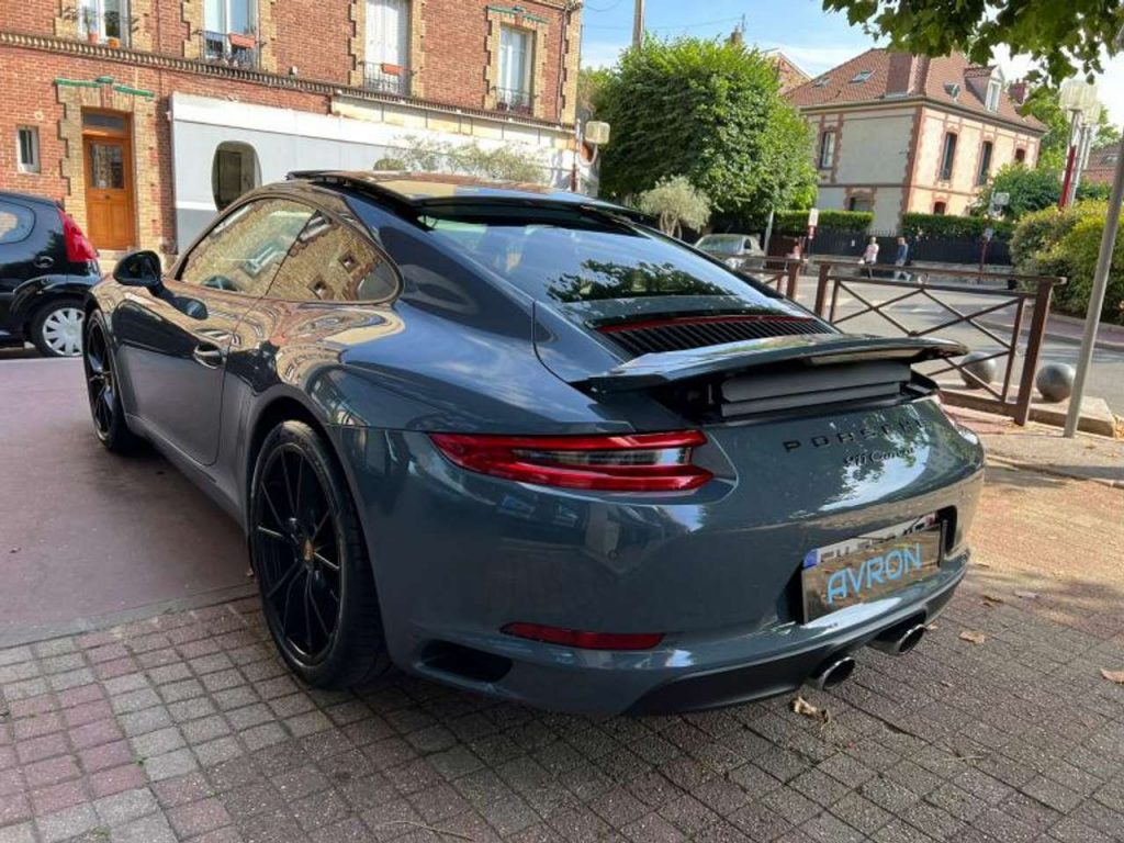Porsche 911 (991) carrera