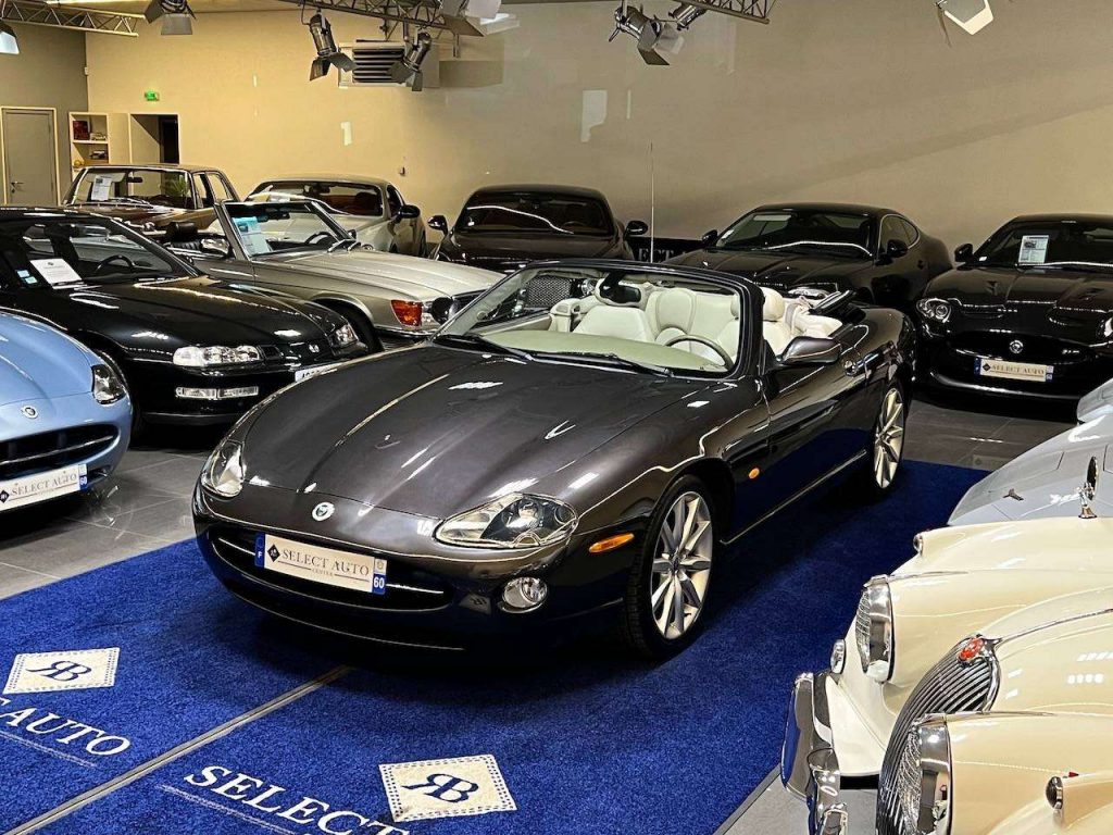 Jaguar XK8 Spirit Of Legend 4.2-S V8