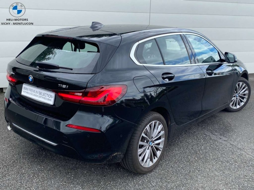 BMW 118 118iA 140ch Luxury DKG7 112g