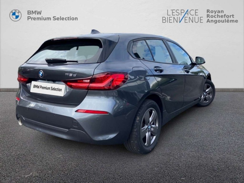BMW 116 116dA 116ch Lounge DKG7