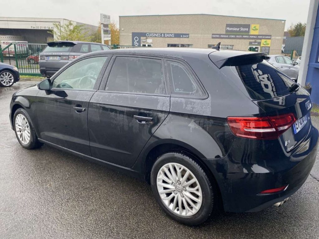 Audi A3 2.0 TDI 150 BUSINESS LINE S TRONIC