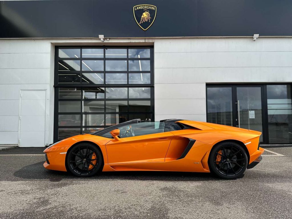 Lamborghini Aventador Roadster 6.5 V12 LP 700-4