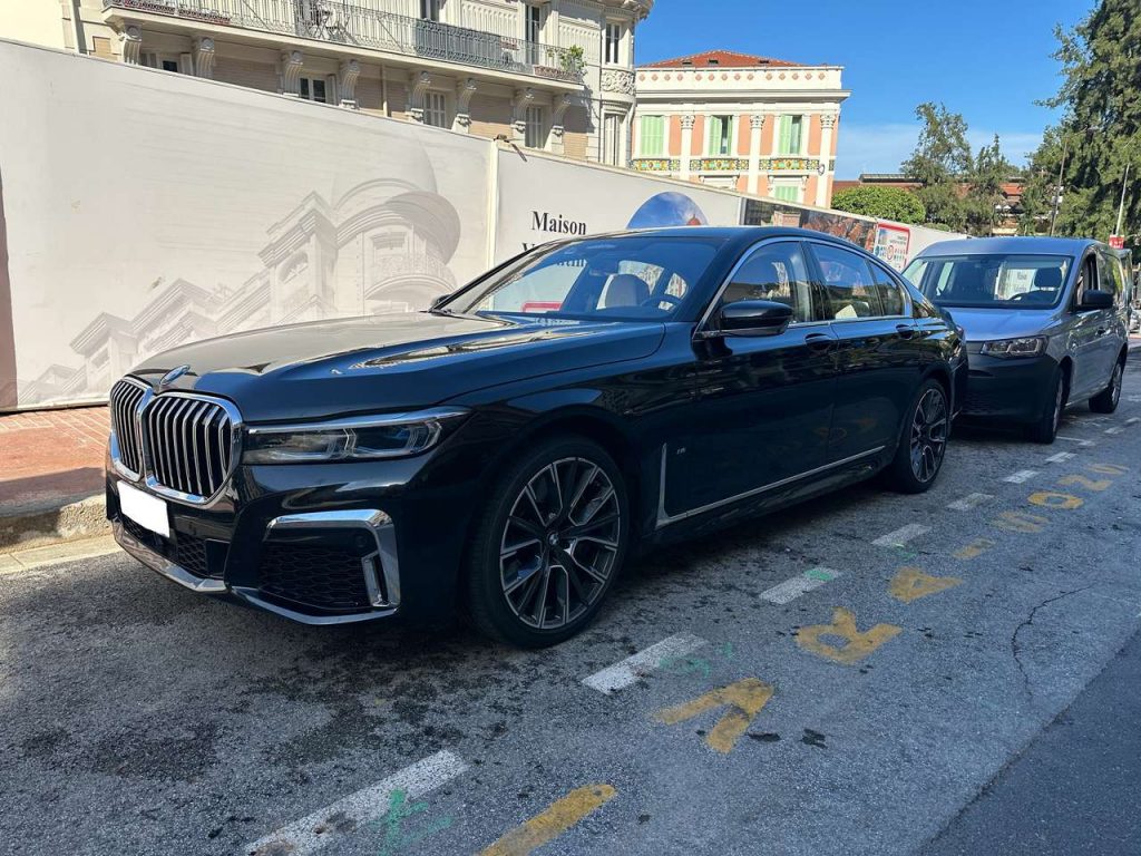 BMW 750 SERIE 7 G11/G12 LCI (03/2019)  xDrive 530 ch BVA8