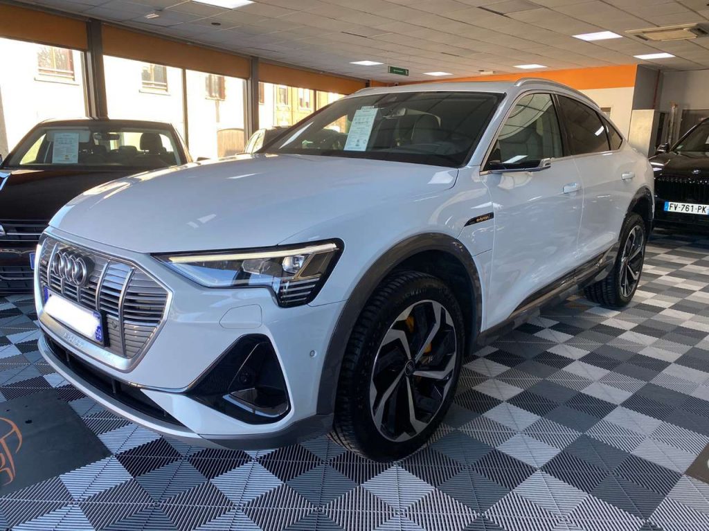 Audi e-tron 55 S line