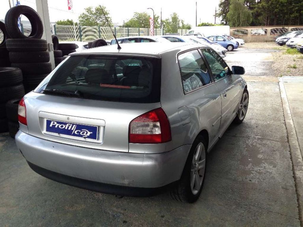 Audi A3 1.9 TDI130 AMBIENTE BV6 3P