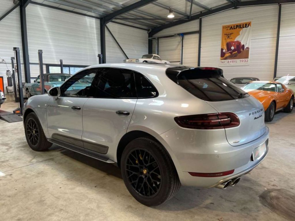 Porsche Macan MACAN TURBO 440 ch