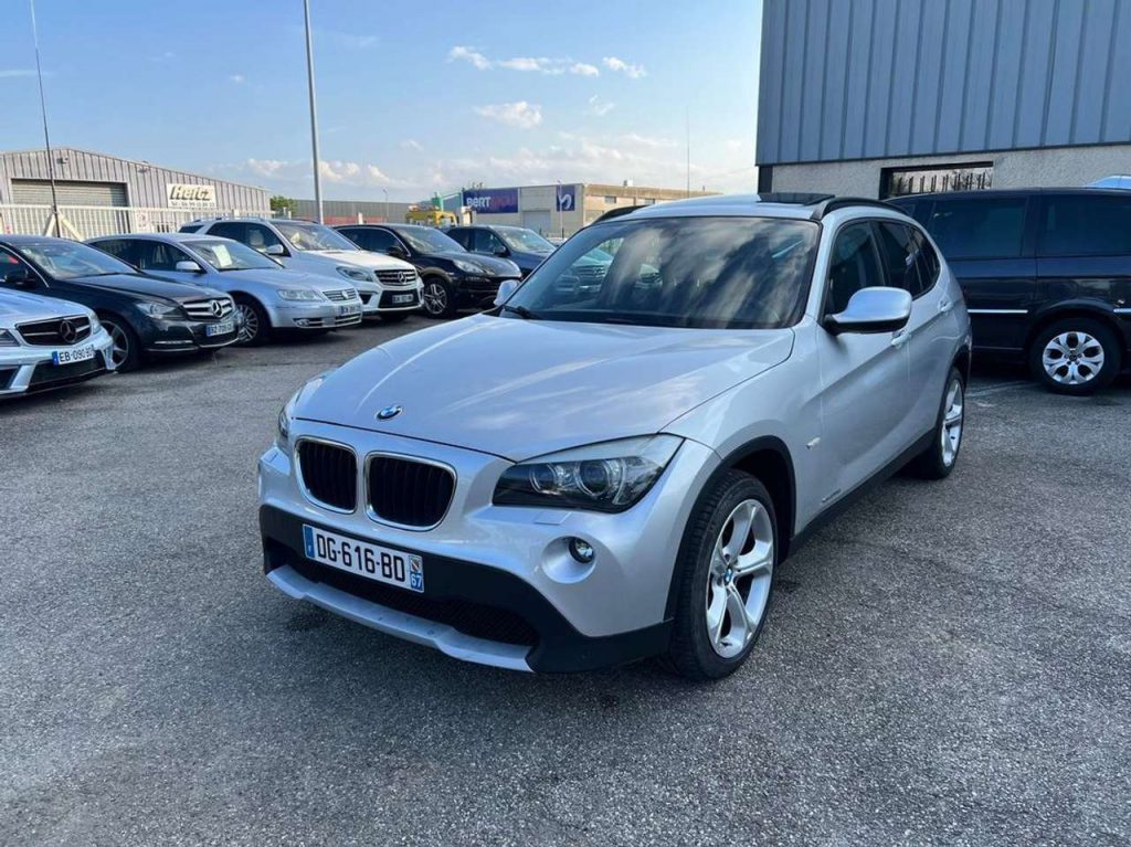 BMW X1 xdrive 20d 177 ch luxe toit pano- xenon gps -attel
