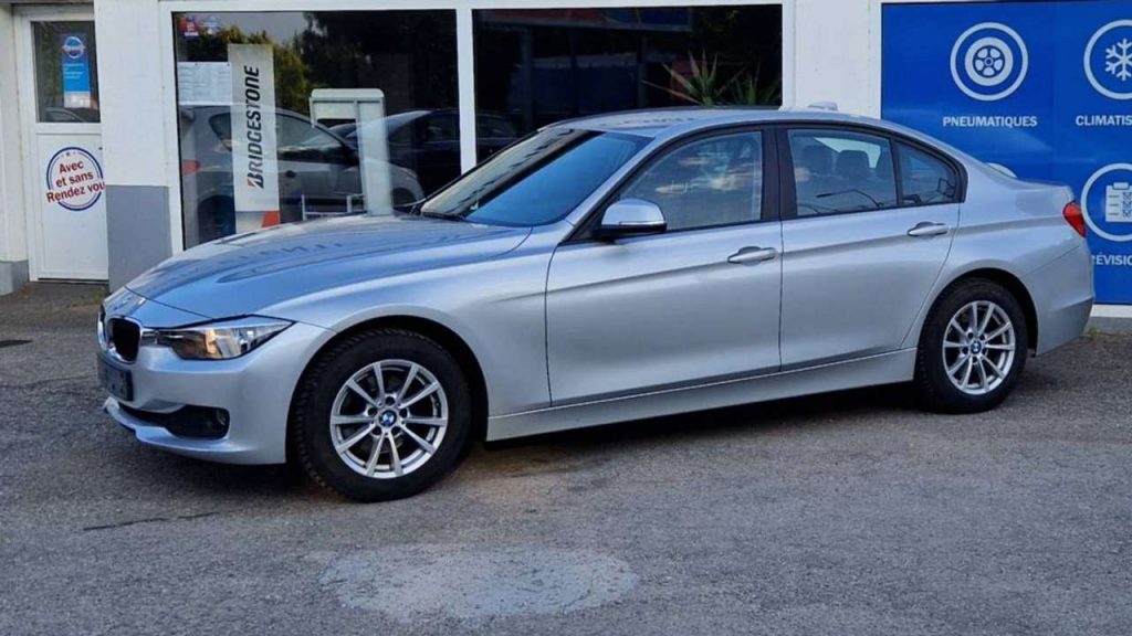 BMW Autres Berline VI 318d 143ch Executive 4 portes (mars 201