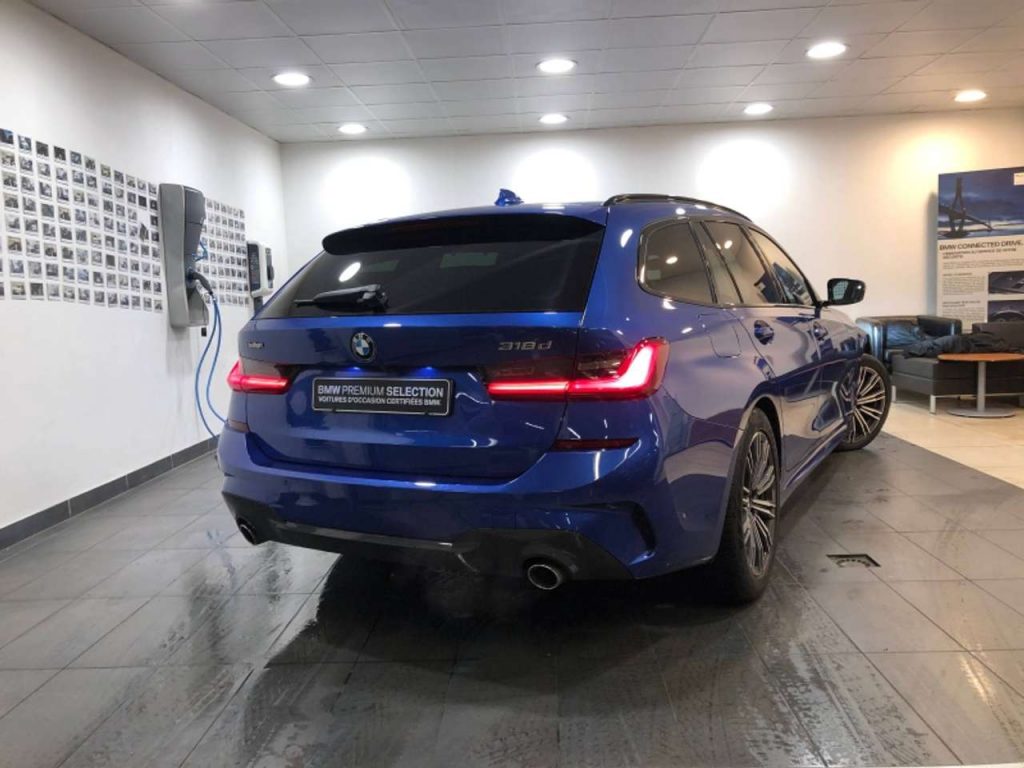 BMW 318 318dA MH 150ch M Sport