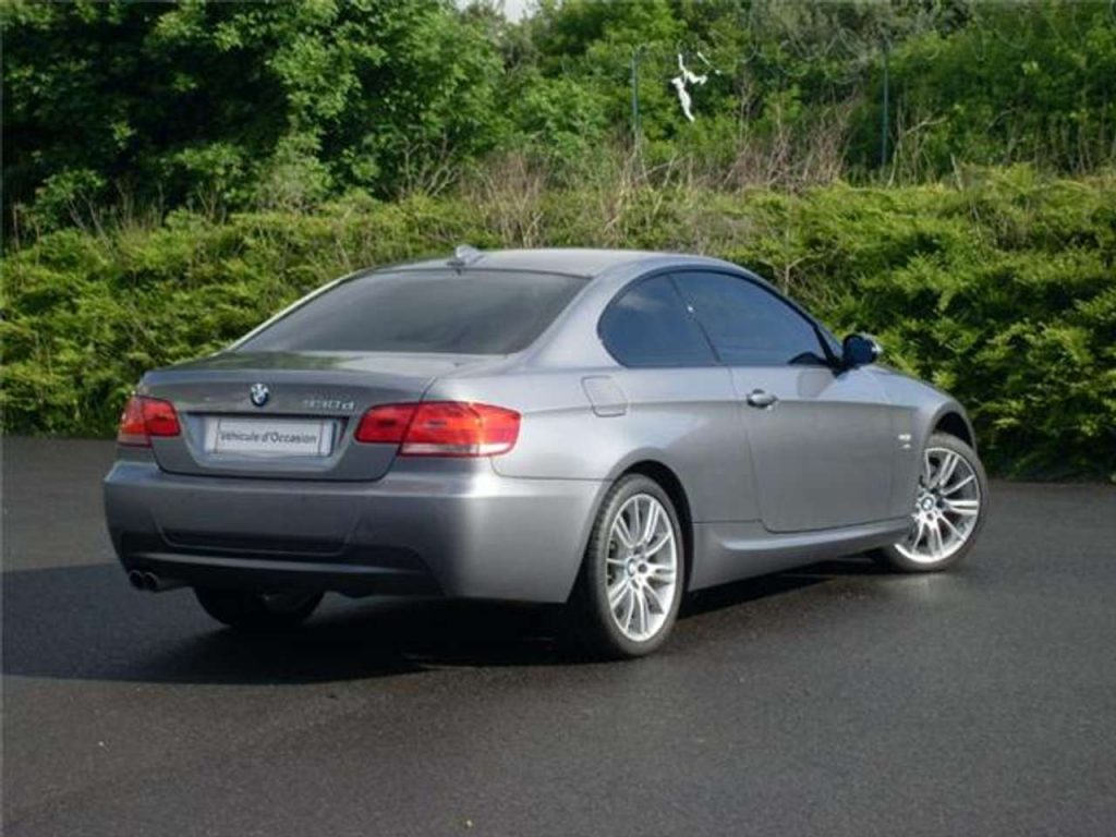 BMW 330 Serie 3 Coupe xdA 245ch Sport Design