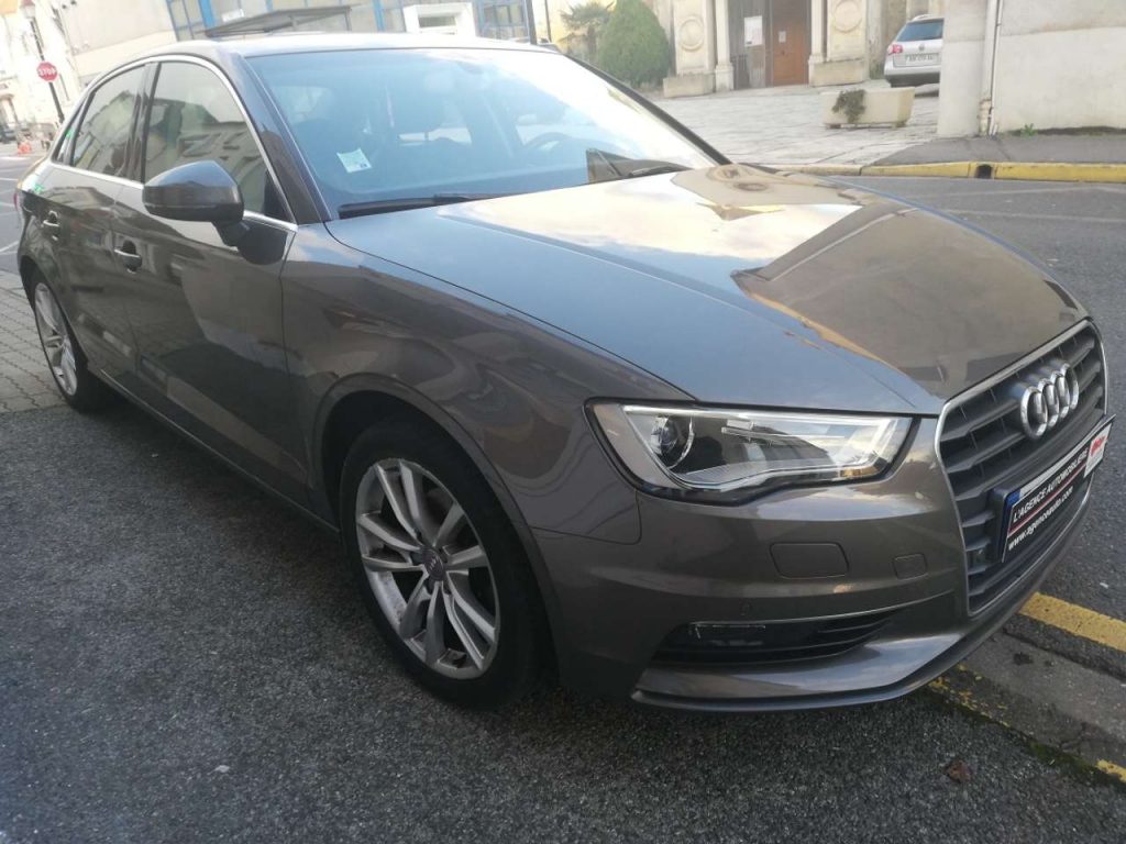 Audi A3 Berline 1.6 TDI 110ch FAP Ambition Luxe PARFAIT ET