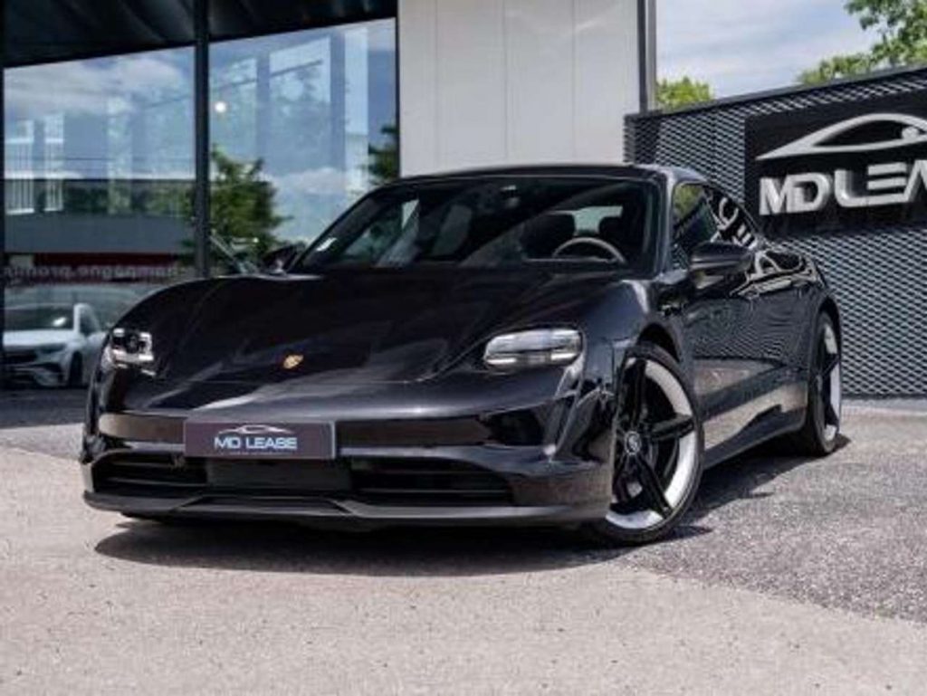 Porsche Taycan 571 ch 4S avec batterie performance plus