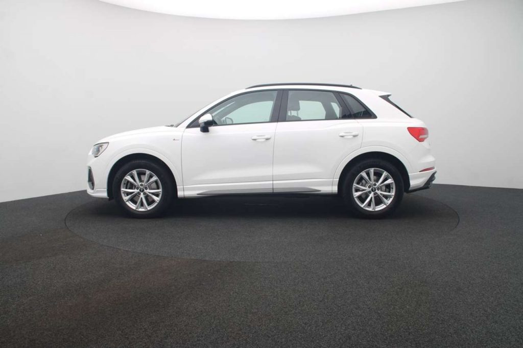 Audi Q3 40 TDI quattro S line Navi ACC AHK