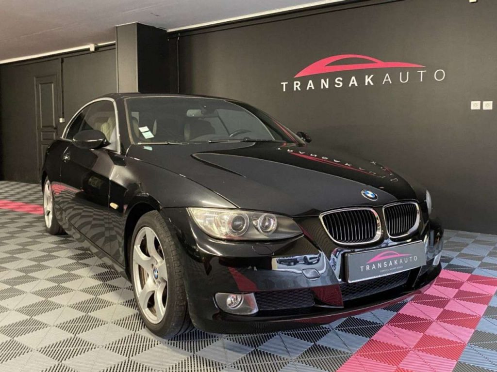 BMW 320 serie cab e93 320i luxe a