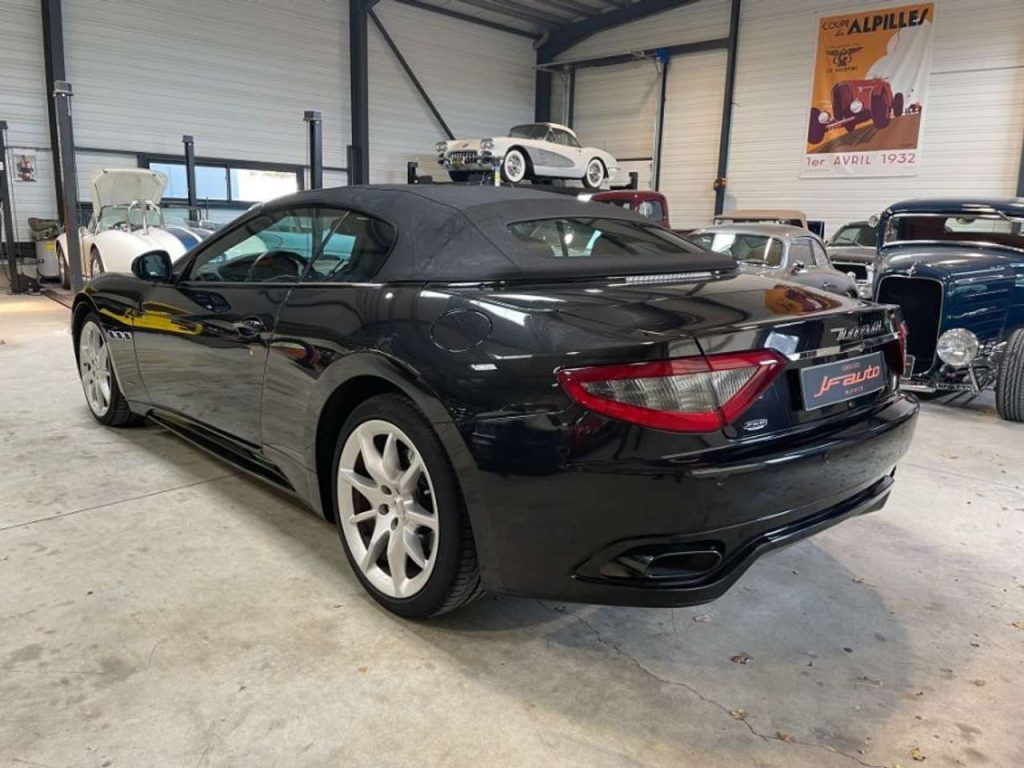 Maserati GranCabrio SPORT (459ch)
