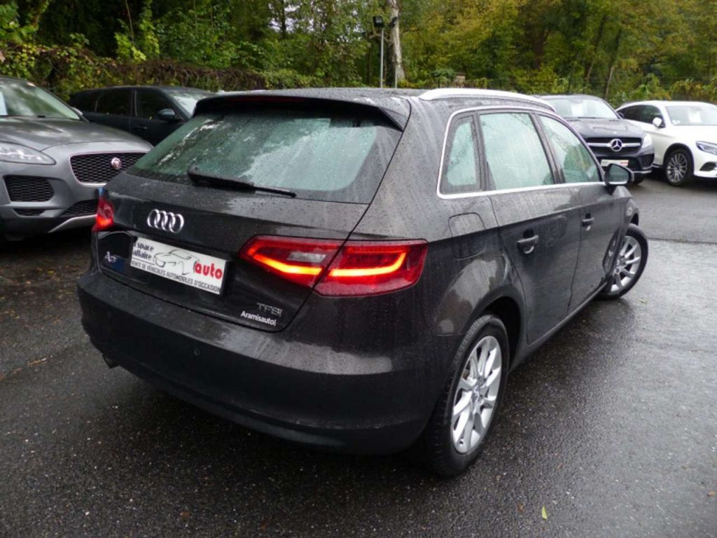 Audi A3 1.2 TFSI 110CH FAP AMBITION