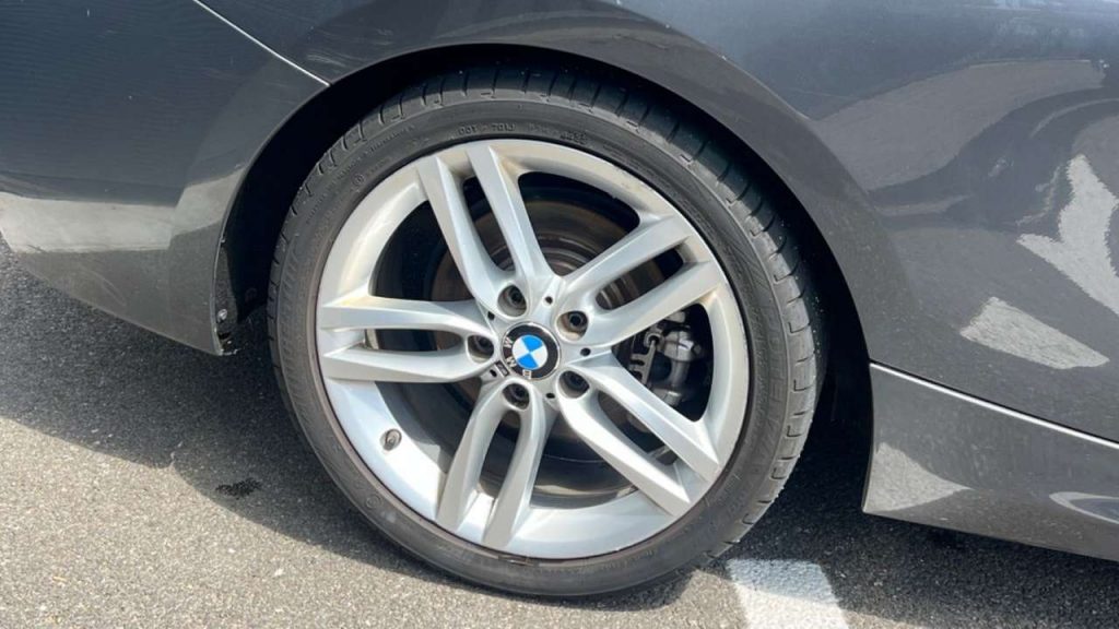 BMW 220 BMW 220 D Pack M 1e main - crédit 190 euros/mois -