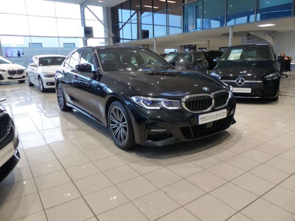 BMW 330 330eA 292ch M Sport 34g