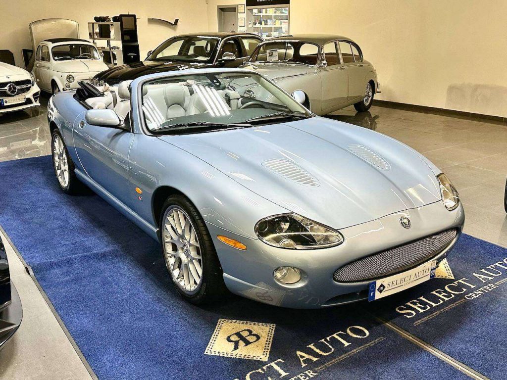 Jaguar XKR 4.2-S 406ch Spirit of Legend