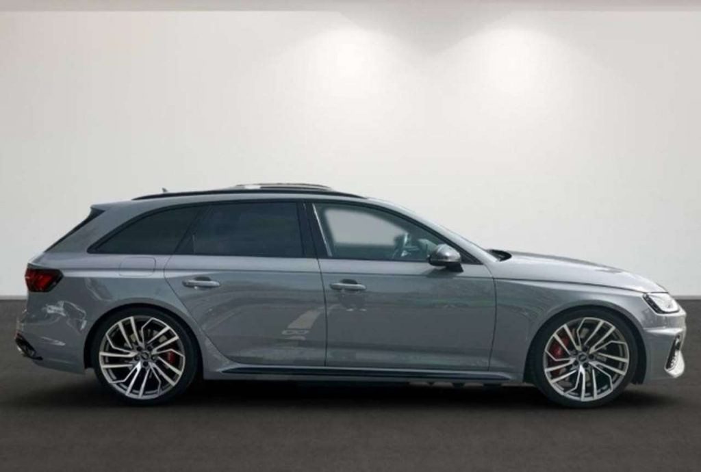 Audi RS4 Avant V 2.9 V6 TFSI 450ch quattro