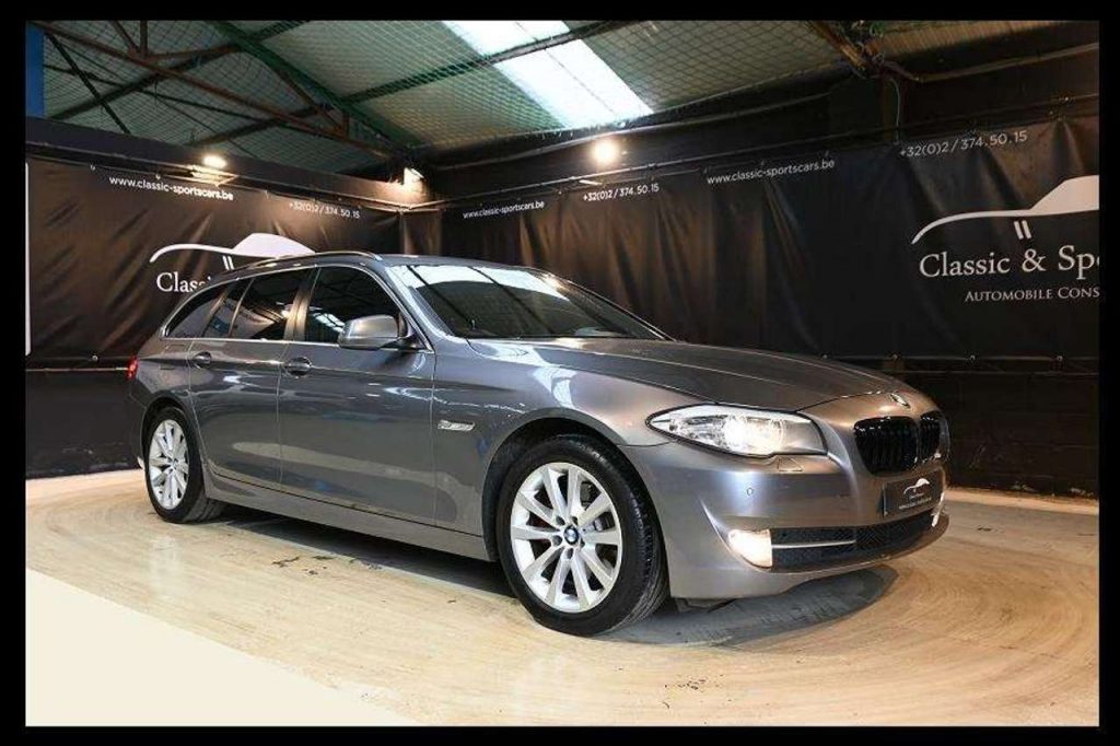 BMW 520 520d TOURING /EURO 5 /GPS NAVI / BLUETOOTH/PDC