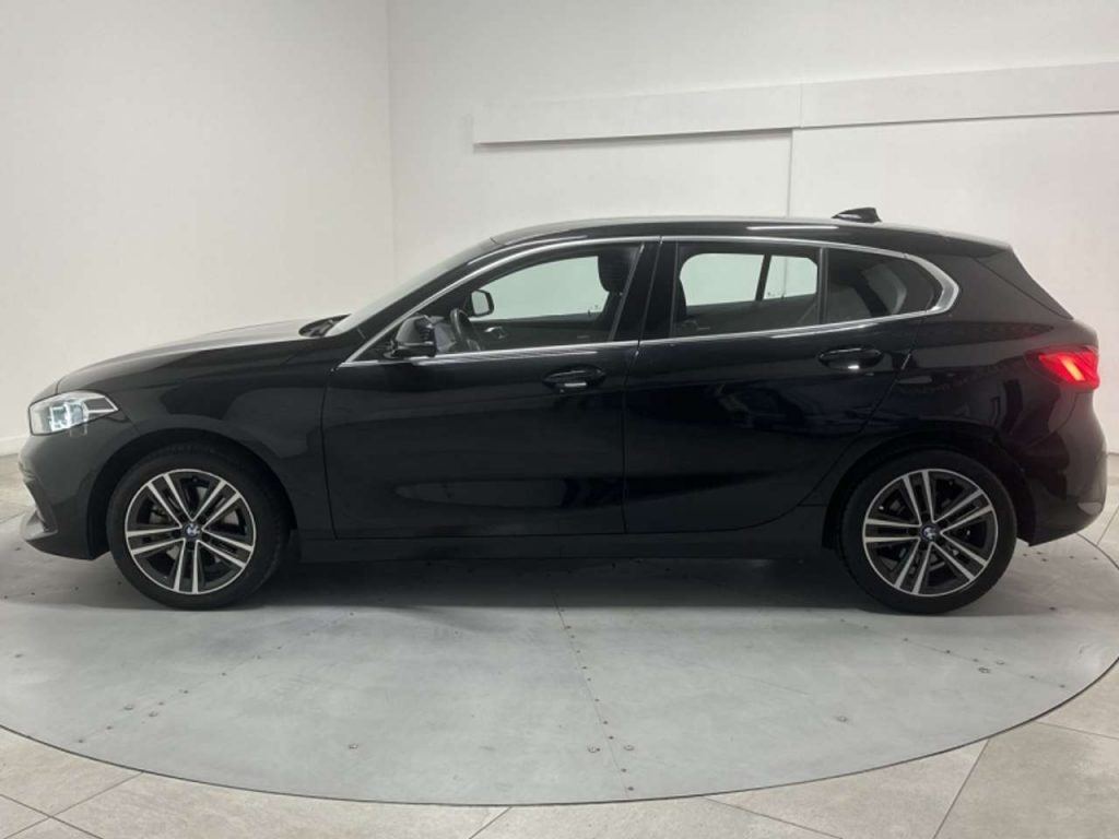 BMW 116 116dA 116ch Business Design DKG7