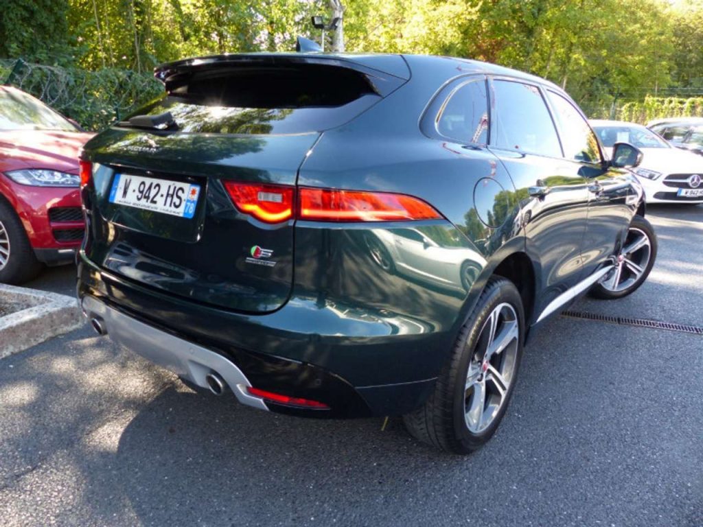 Jaguar F-Pace V6 3.0D 300CH S 4X4 BVA8