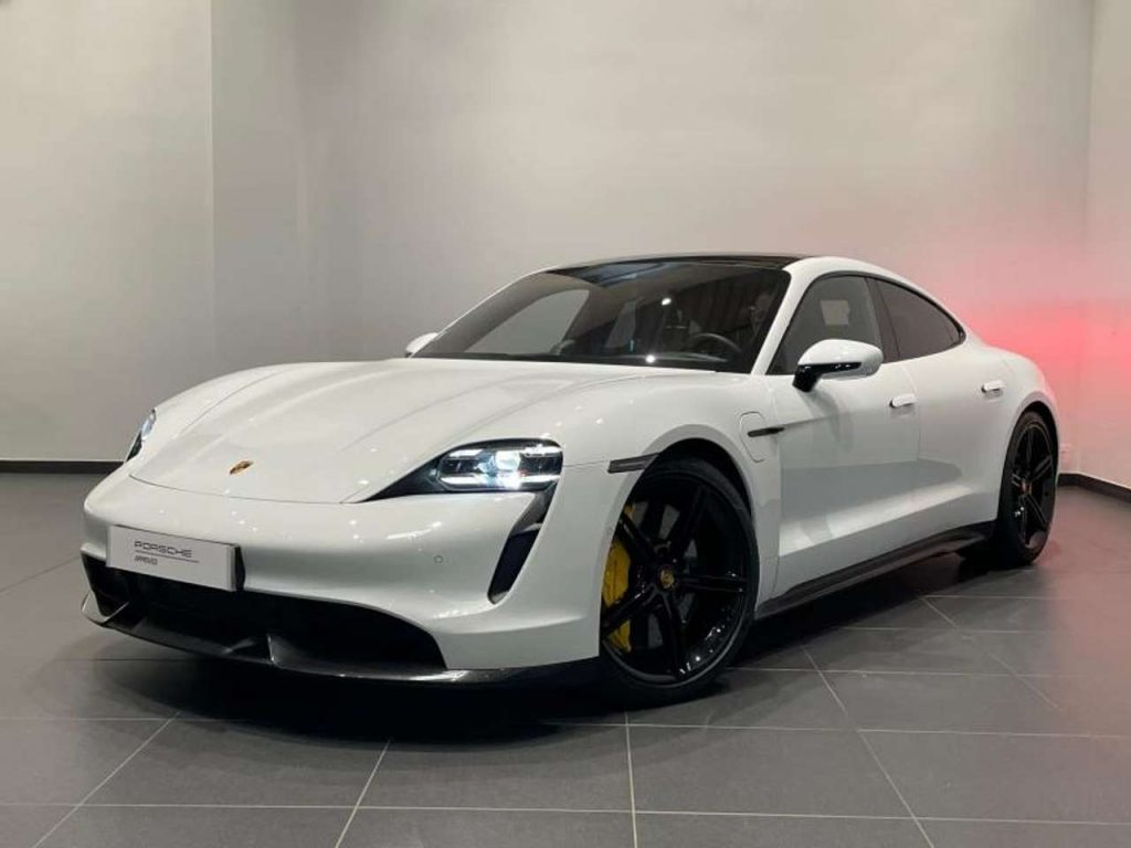 Porsche Taycan turbo s