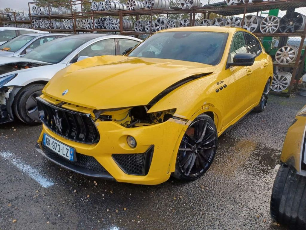 Maserati Levante 3.8i V8 581 Trofeo / GK973