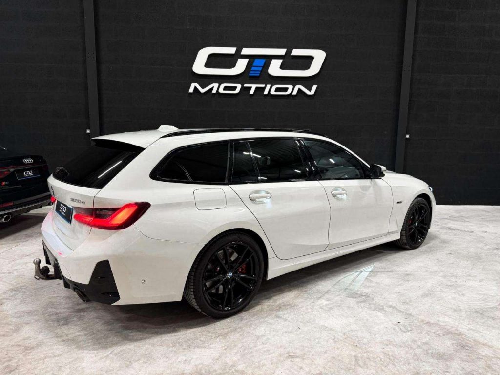 BMW 330 Touring 330e xDrive 292 ch BVA8 G21 M Sport