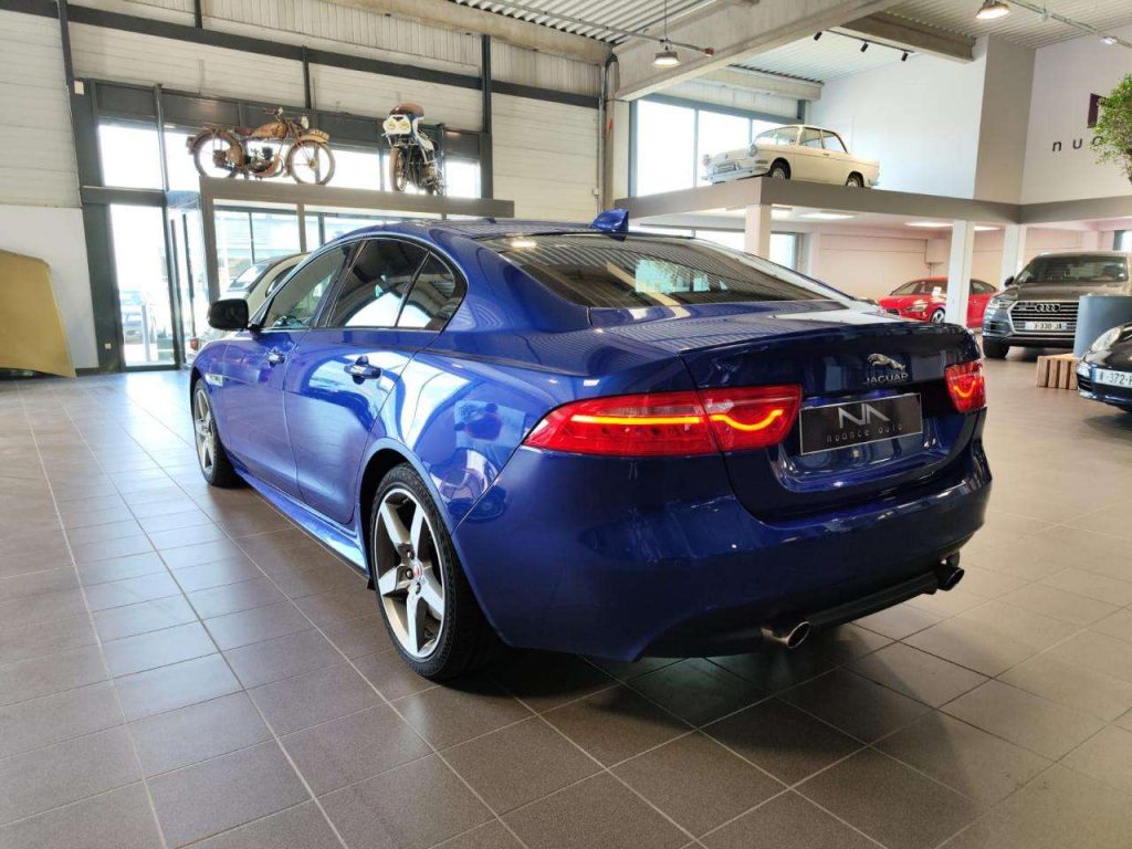 Jaguar XE 2.0 240 BVA AWD R-SPORT