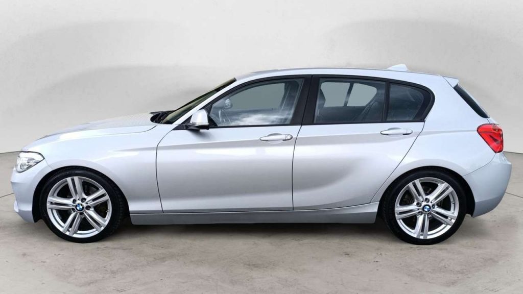 BMW Autres (F20) 120d 190 BVA8 Sport